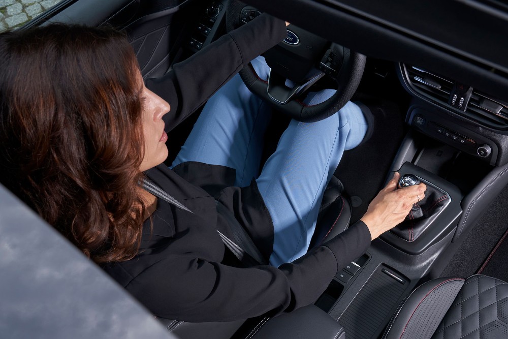 Vrouw in de auto