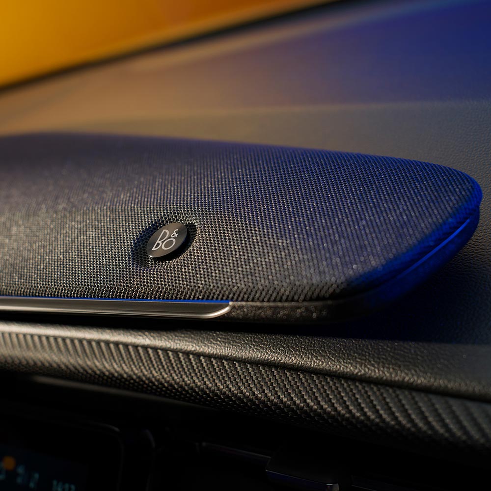 Close-up van het nieuwe Ford Capri® B&O™ geluidssysteem met 10 luidsprekers.